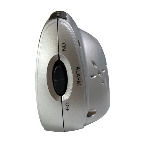 Sharp SPC085 Small Digital Alarm Clock With 9v Battery Backup and Snooze Button - Picture 5 of 6